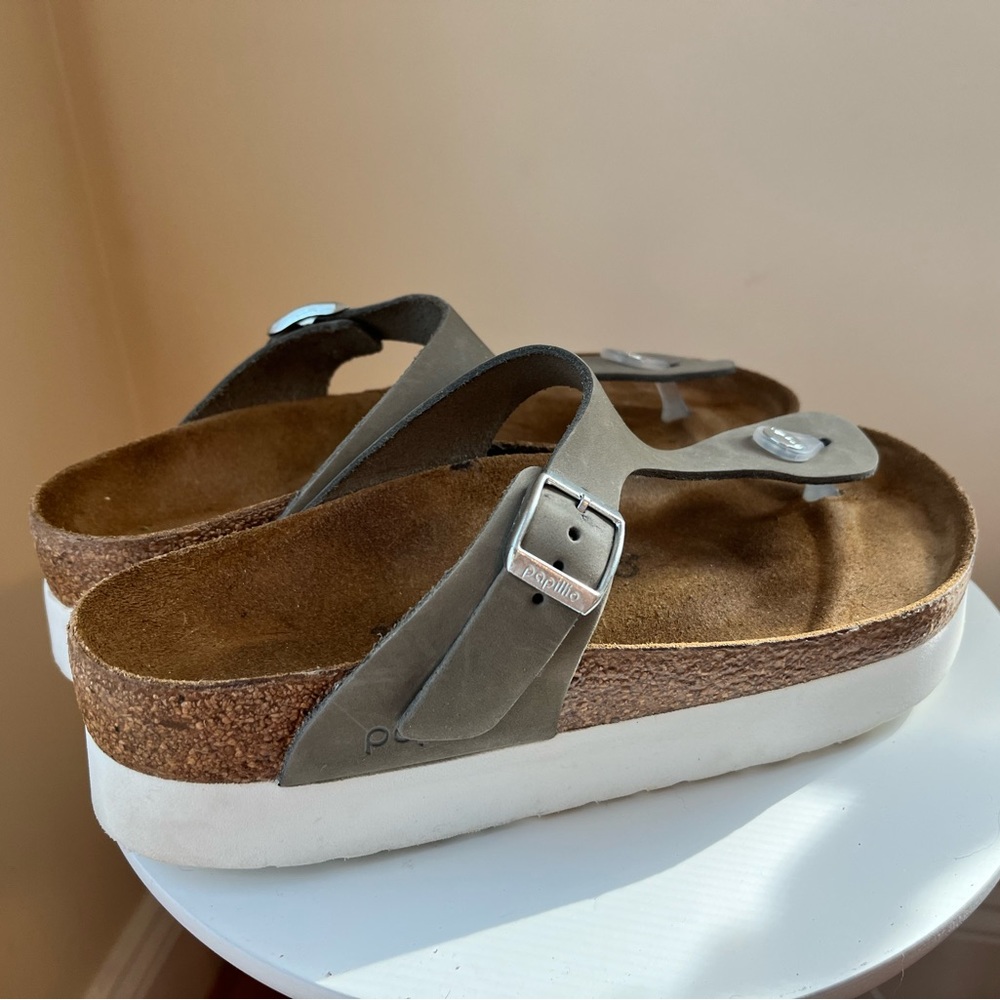 Birkenstock Gizeh Platform Nubuck Leather Dove Gray. EUC. Size 7/7.5 (EU 38).